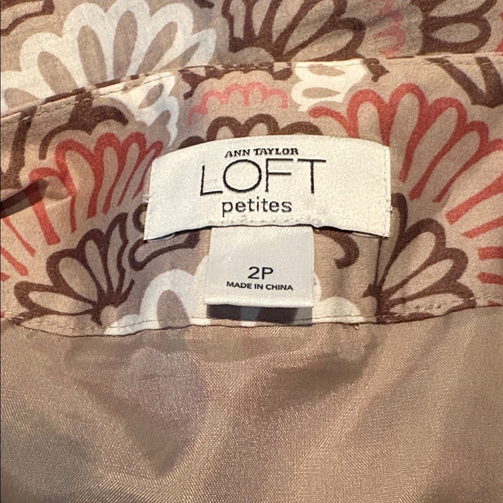 LOFT Cotton Fully Lined Floral Patterned Skirt in Brown/Cream/Reds Size 2P - Picture 7 of 9